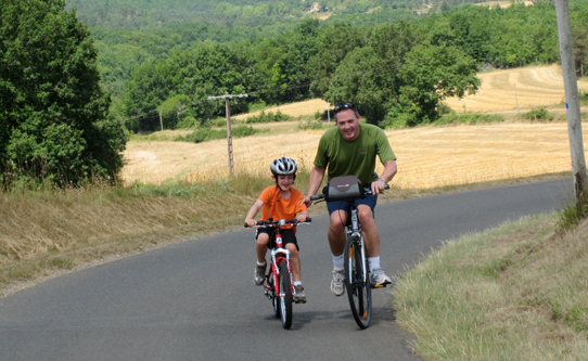 bike-riding-in-dordogne-france-with-kids